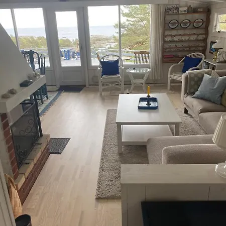 Idyllic Southern Cabin Near The Sea リレサン