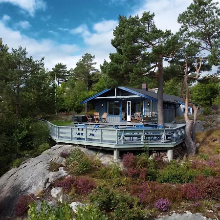 Idyllic Southern Cabin Near The Sea Holiday home *